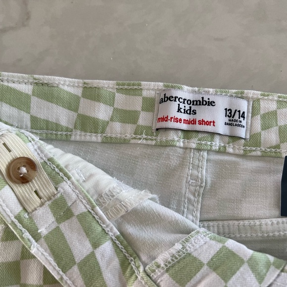 Abercrombie Kids Mid-rise Midi Shorts - Picture 3 of 5